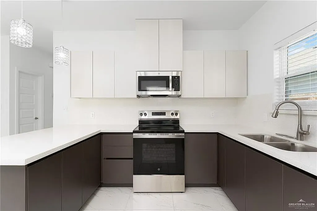 5712 Notre Dame Ave — Photo 4