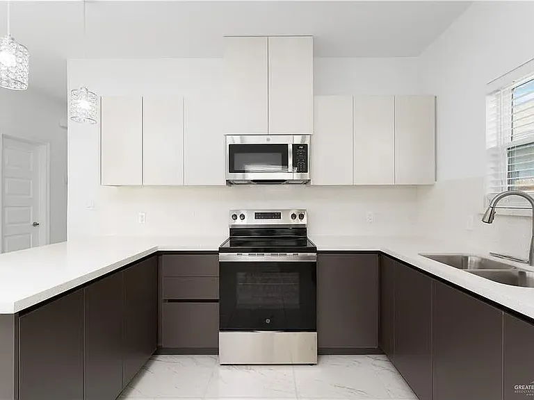 5712 Notre Dame Ave #1 — Photo 3