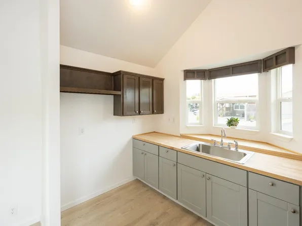 97 Kennedy Lane #21, Healdsburg, CA 95448