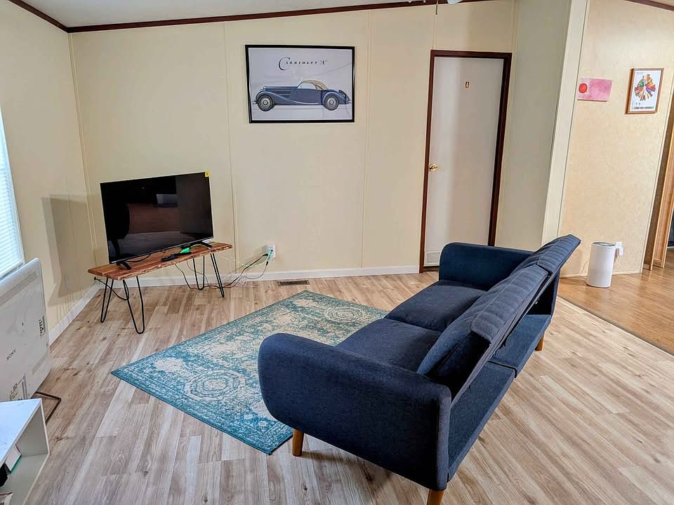 1st image of 530 King Richard Ct #C