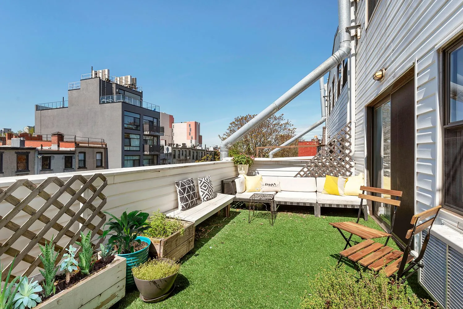 714 Sackett Street — Photo 1