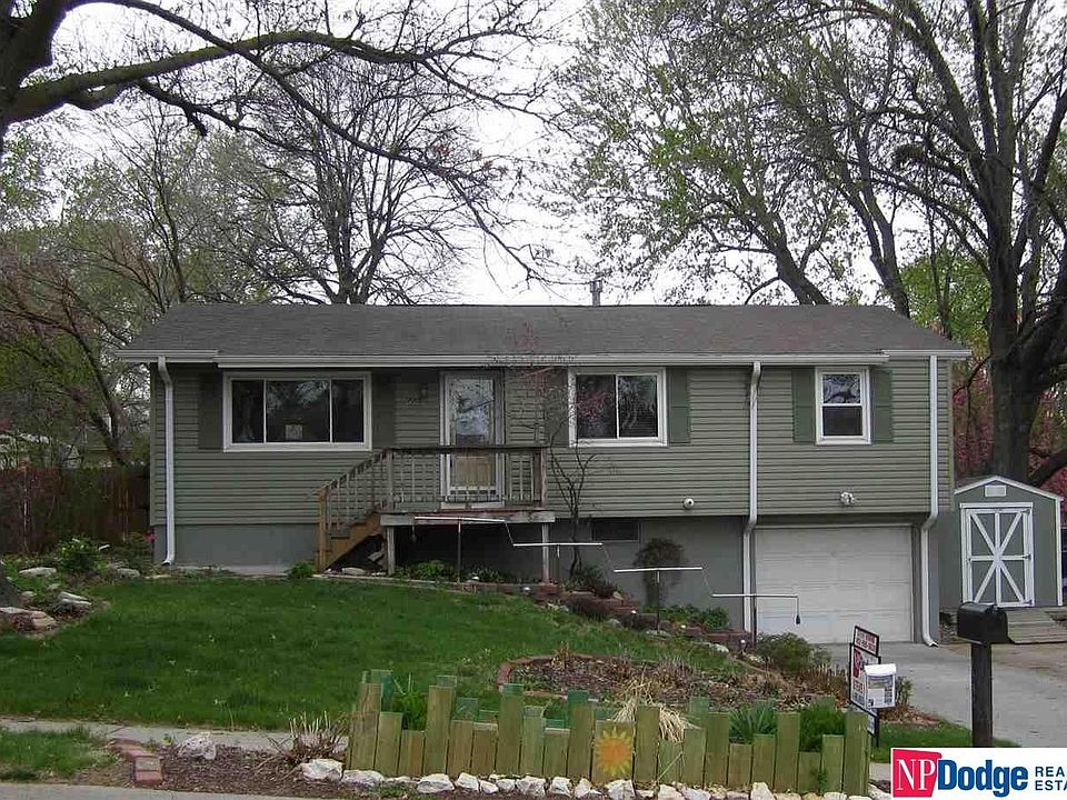 1st image of 9908 Nina St