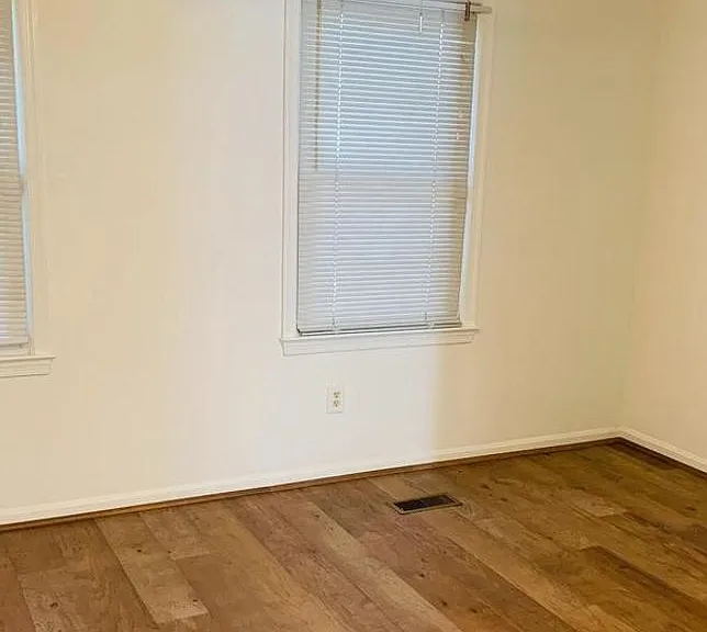20520 Strath Haven Dr — Photo 11