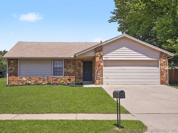 2973 W 112th Pl S, Jenks, OK 74037