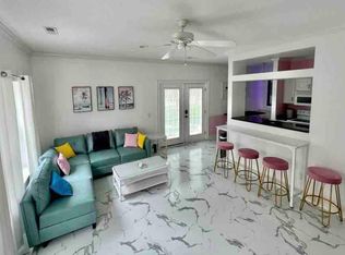 404 8th Ave S, Myrtle Beach, SC 29577