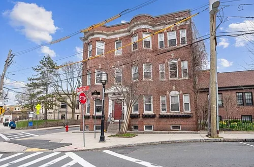 221 Shurtleff St #6 Photo 1