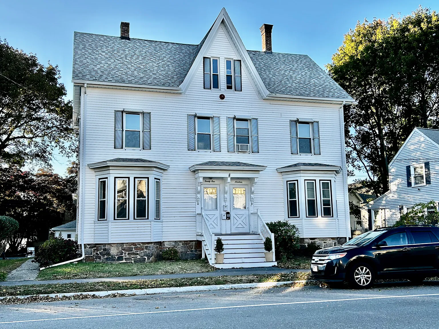 4 bed, 1700 sqft, $3,500 — Photo 1