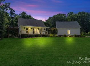 220 Plonk Rd, Dallas, NC 28034