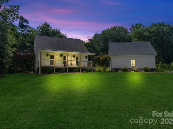 220 Plonk Rd, Dallas, NC 28034