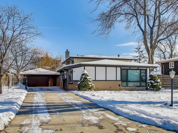51 James Ct, Glenview, IL 60025