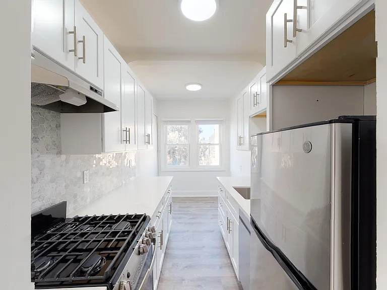 2410 Dwight Way — Photo 20