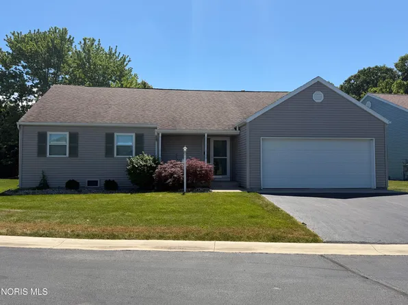 1367 Countryside Dr, Findlay, OH 45840