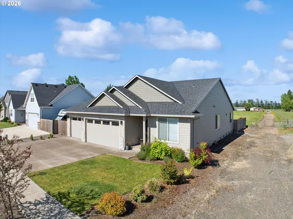 4722 Royal Dr, Albany, OR 97321