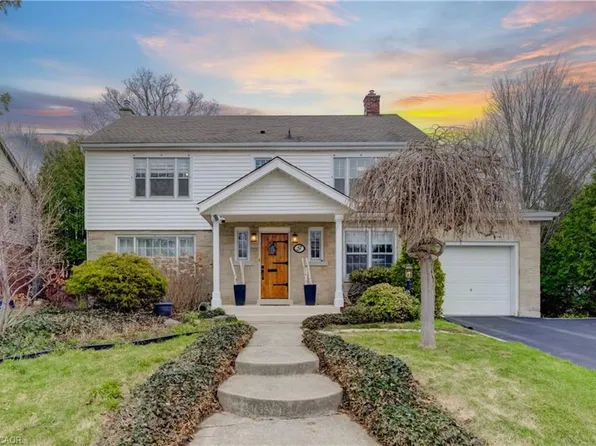 27 Lowrey Ave S, Cambridge, ON N1R 4Z4