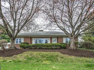 919 Ivy Dr, Lancaster, PA