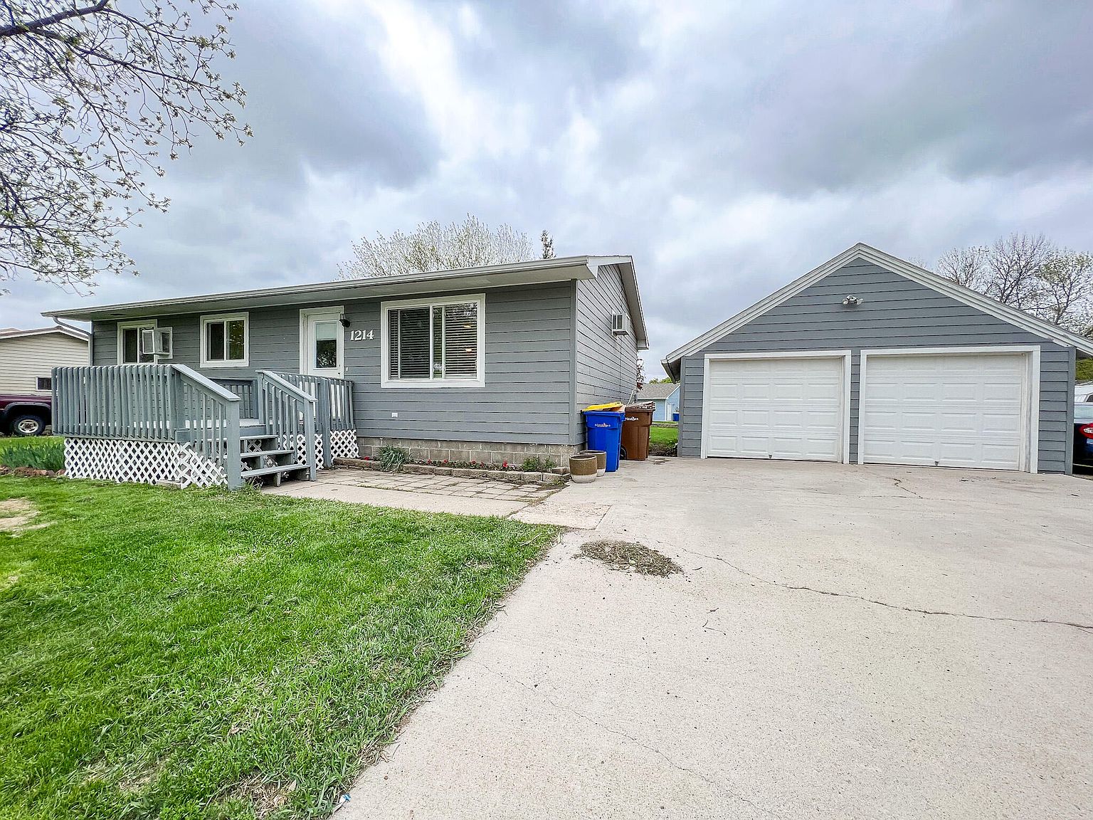 1214 Christine Ave, Brookings, SD 57006 Zillow