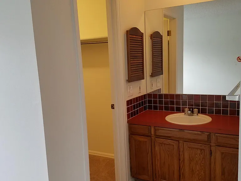 Master sink and walkin