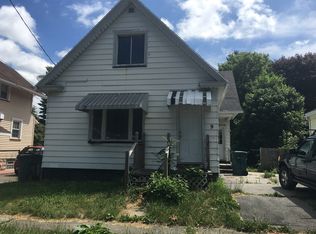 9 Kestrel St, Rochester, NY 14613