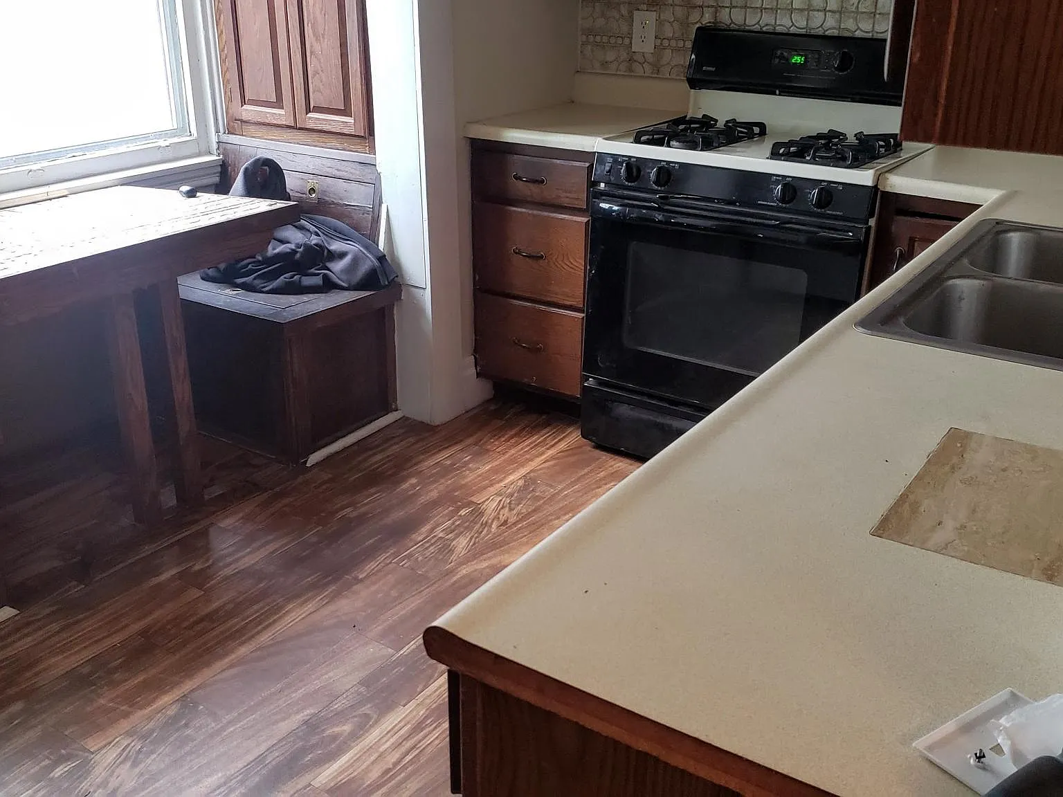 4 bed, 1808 sqft, $1,400 — Photo 4