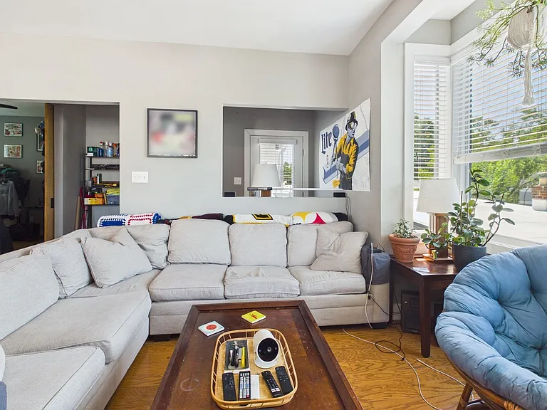 2028 W Cary St #4 — Photo 10
