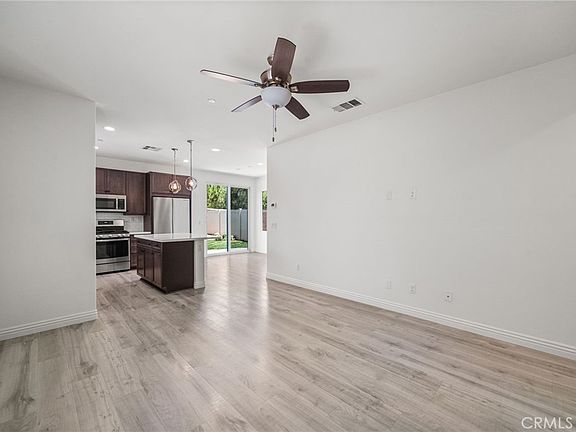 3rd image of 8670 Festival St