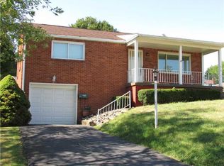 215 Mohawk Dr, McKeesport, PA