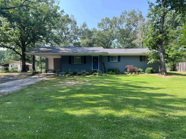 3210 Donaldson Ln, Pine Bluff, AR 71602
