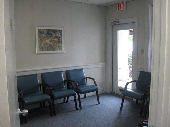 2nd image of 9217 University Blvd Ste C1b