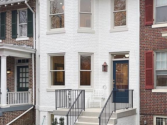 2nd image of 647 E St NE
