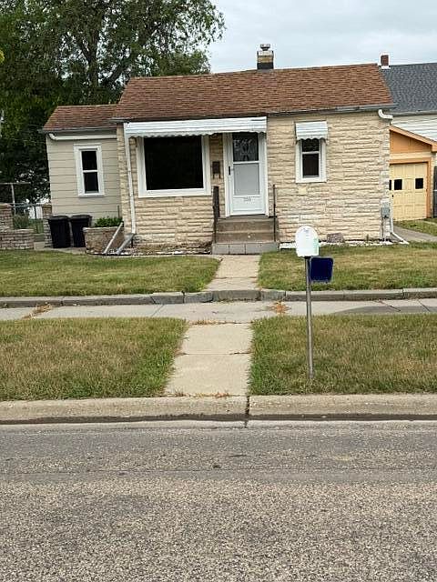 1st image of 306 S 11th St