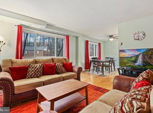 95 E Wayne Ave APT 212, Silver Spring, MD 20901