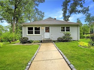 7 Larchmont Ave, Waterbury, CT 06708