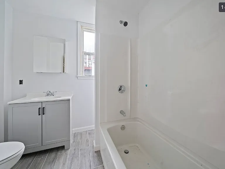 53 Newbury Ave #1 — Photo 7