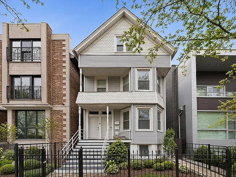 1532 W Oakdale Ave #1 — Photo 1