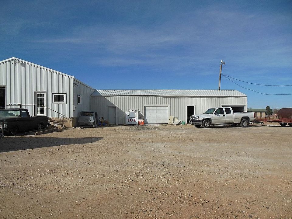1st image of 1110 Railroad Ave