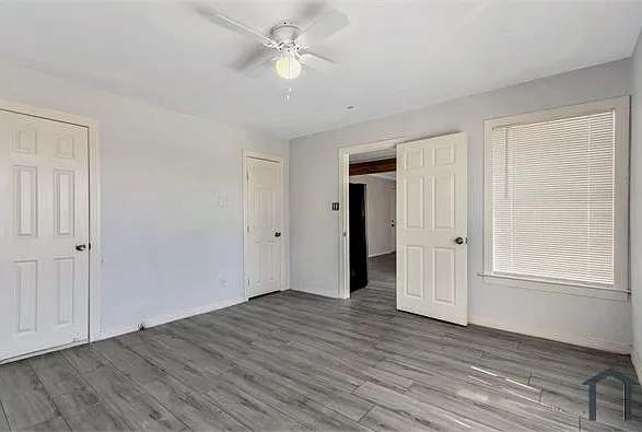 305 N Robinson St #C — Photo 27