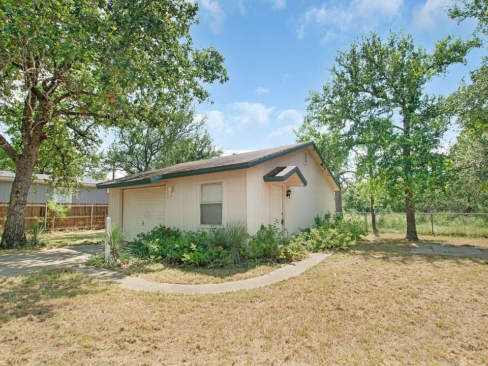 1st image of 714 Pine