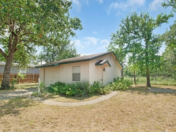 714 Pine, Cottonwood Shores, TX 78654