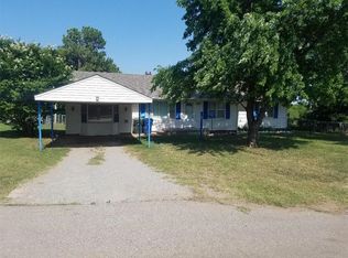 1527 S 5th St, Chickasha, OK 73018