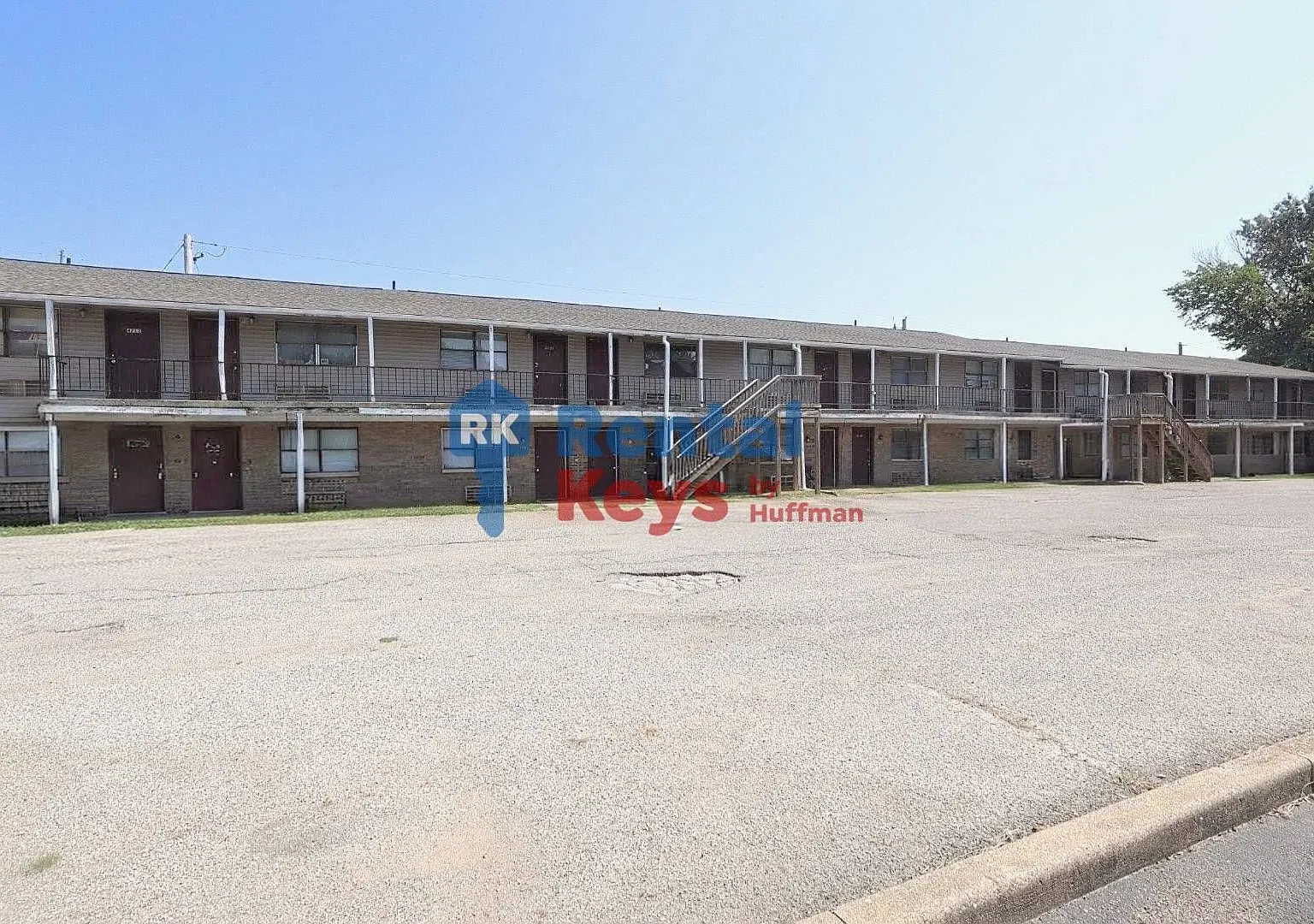 Eastridge Apartment Complex — Photo 1