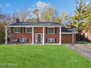 7515 Manor Rd, Crystal Lake, IL 60014