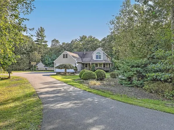 360 Burnt Hill Rd, Scituate, RI 02831