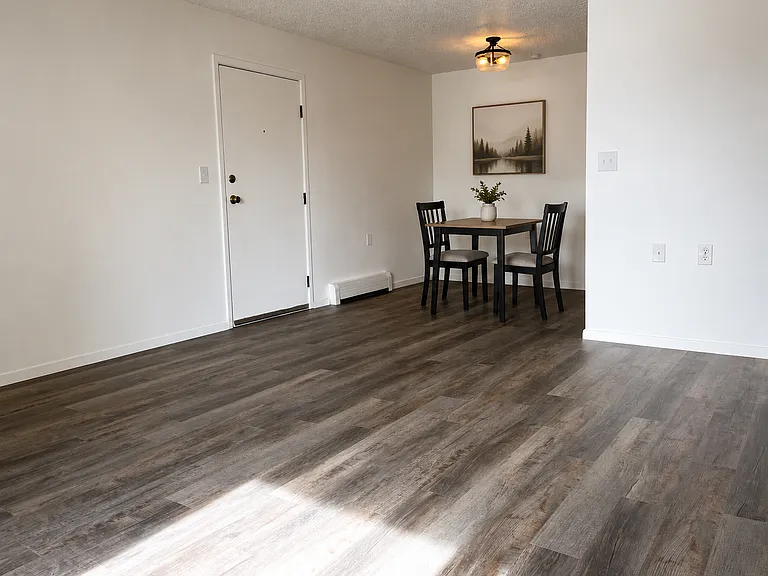 Virtually staged kitchen eating area