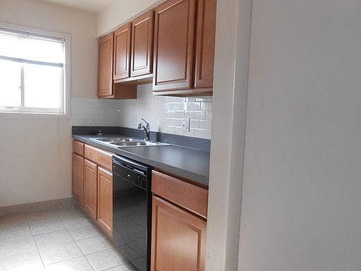 5th image of 1596 Highland St APT C
