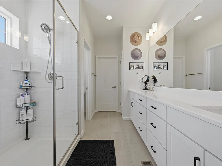 8989 Bellsong Dr — Photo 6