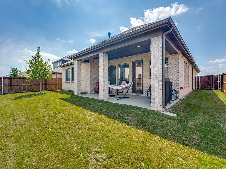 2703 Trinity Ridge St — Photo 25