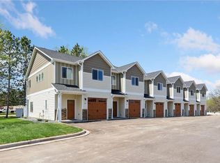 425 W 8th St #23-1, New Richmond, WI 54017