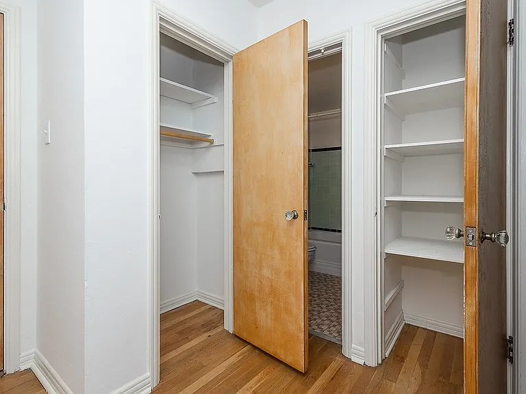 The Harwood — Photo 12