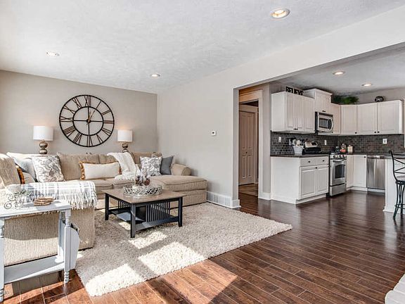 2nd image of 3011 84th St SE