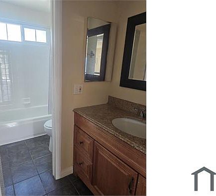 3rd image of 14148 Erwin St #4